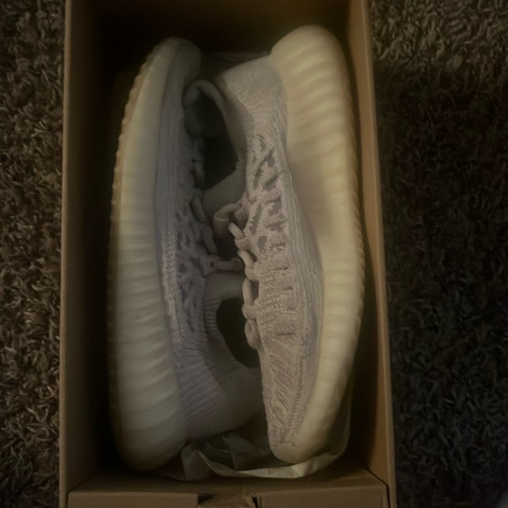 Yeezy 350 V2 CMPCT “slate bone”